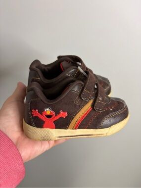 Elmo Sneakers brown adjustable baby boys 5W